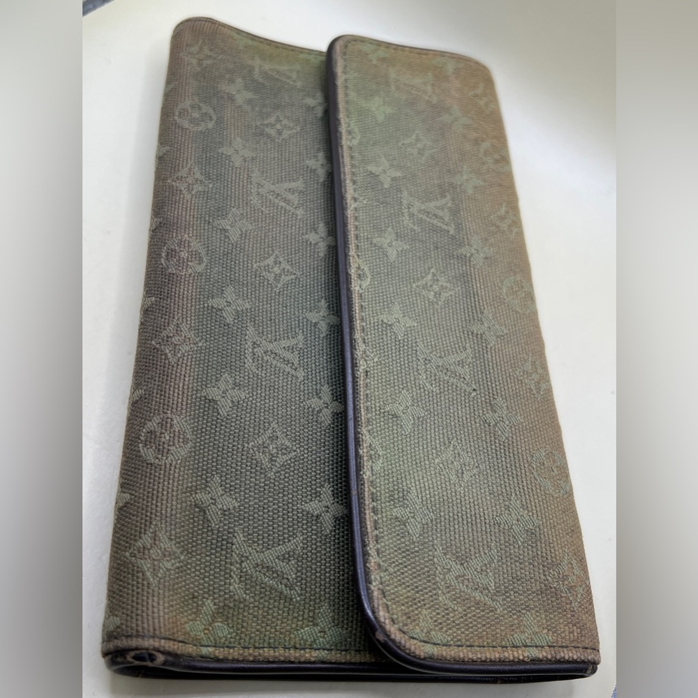 Louis Vuitton Cream Mini Lin Monogram Canvas International Wallet